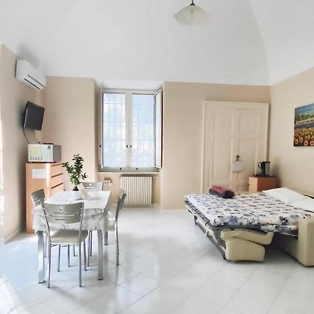 Casa Vacanza "Nonna Matilde" A Meta Di Sorrento, 600Mt Dal Mare, Casa Per 4 エクステリア 写真